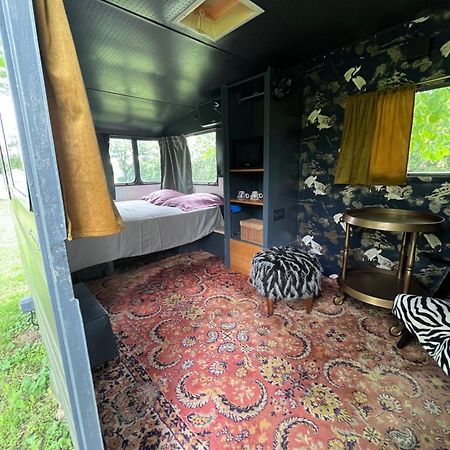 Les Cabanes Du Vigne Molandier Екстер'єр фото