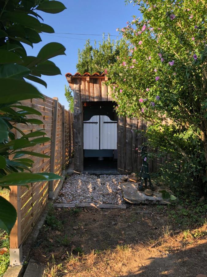 Les Cabanes Du Vigne Molandier Екстер'єр фото